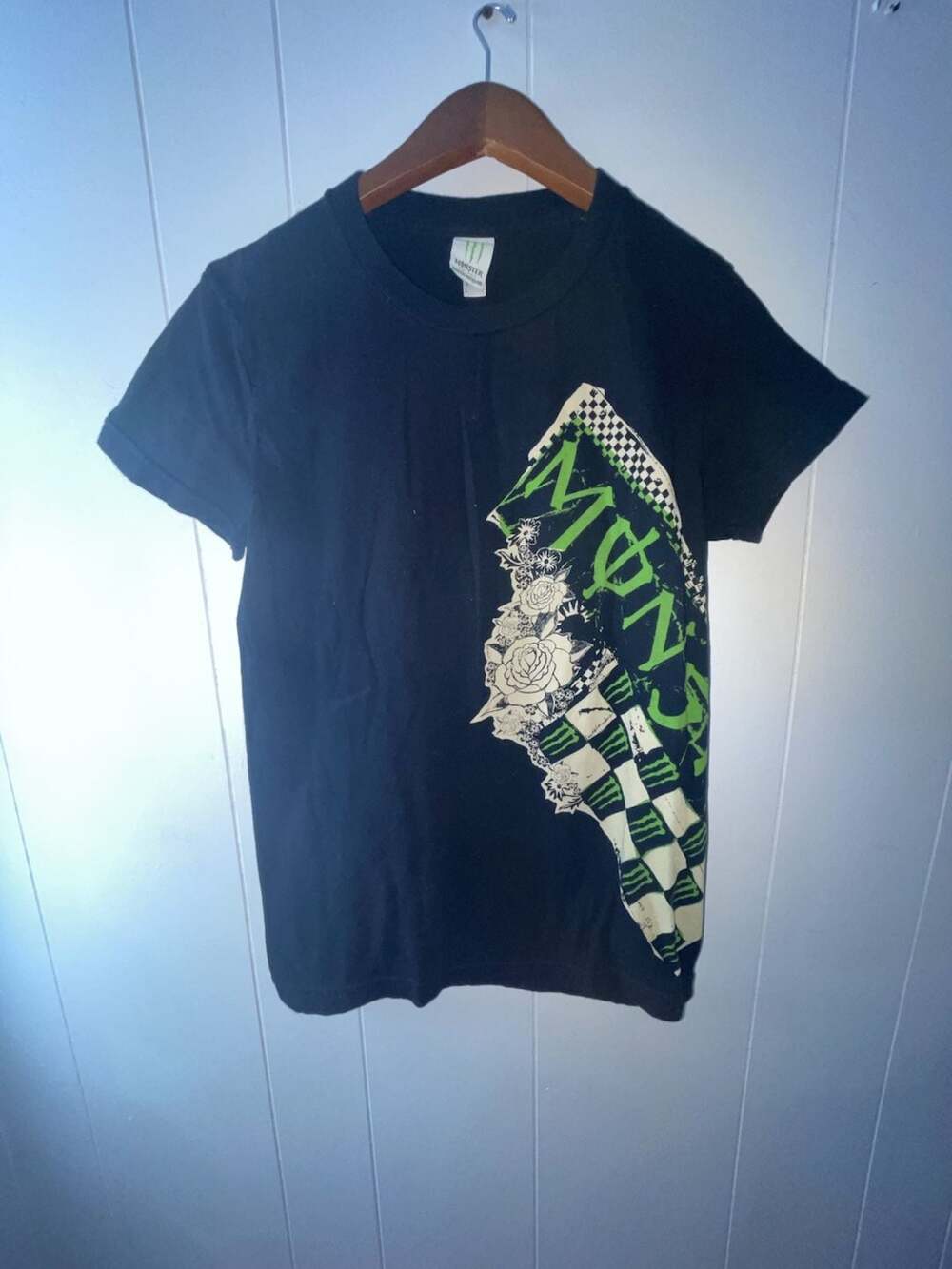 Monster Energy shirt L